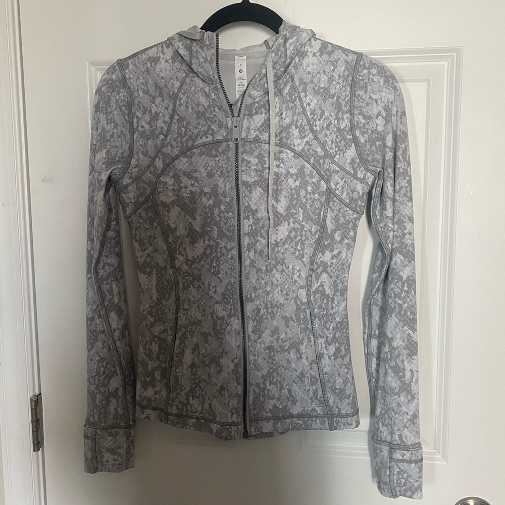 Lululemon NWOT Size 4 Full Zip Jacket🤍🖤